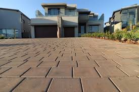 Best Custom Driveway Design  in Rosenberg, TX